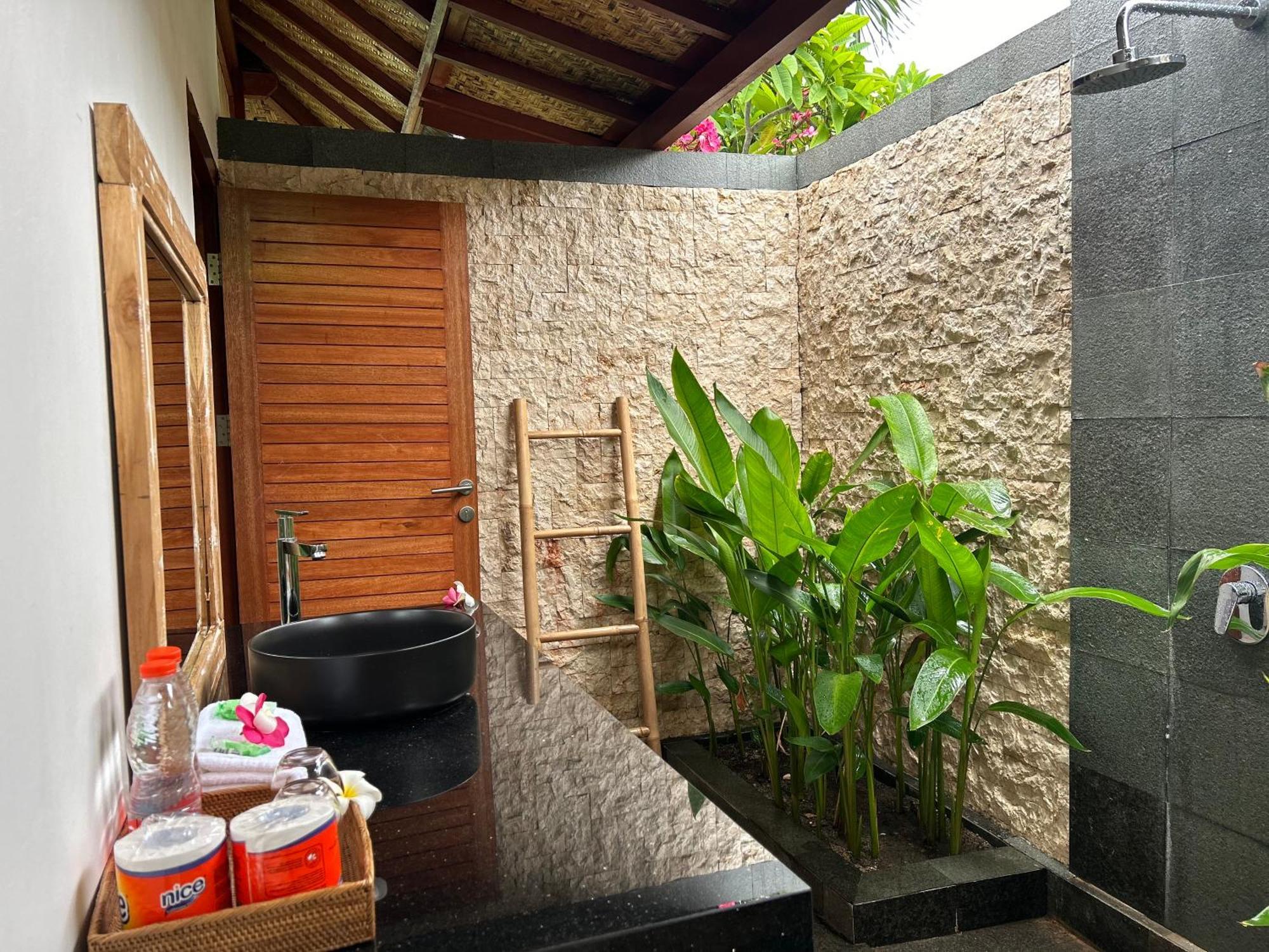 Unzipp Bungalows Gili Air Exterior photo