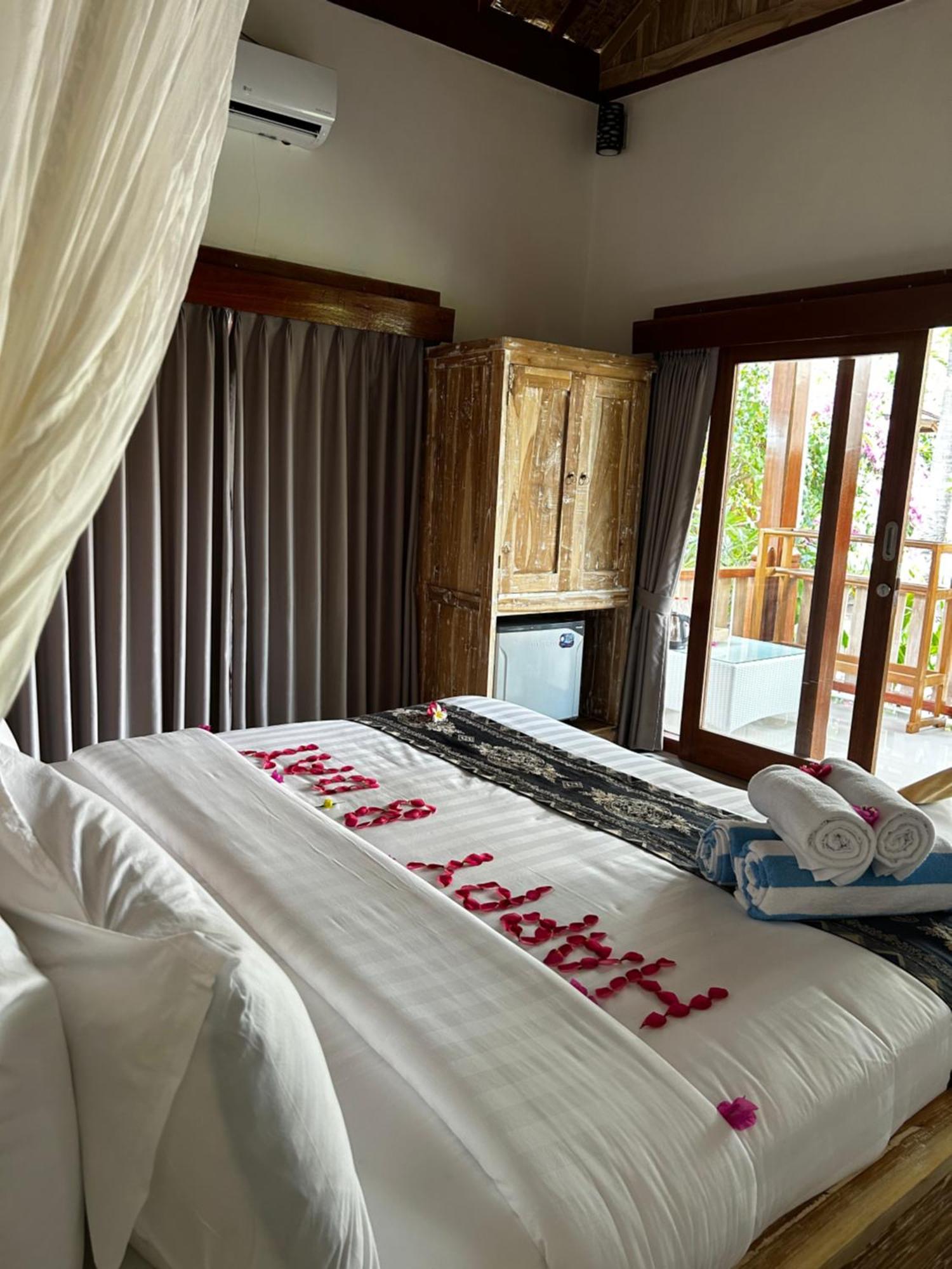 Unzipp Bungalows Gili Air Exterior photo