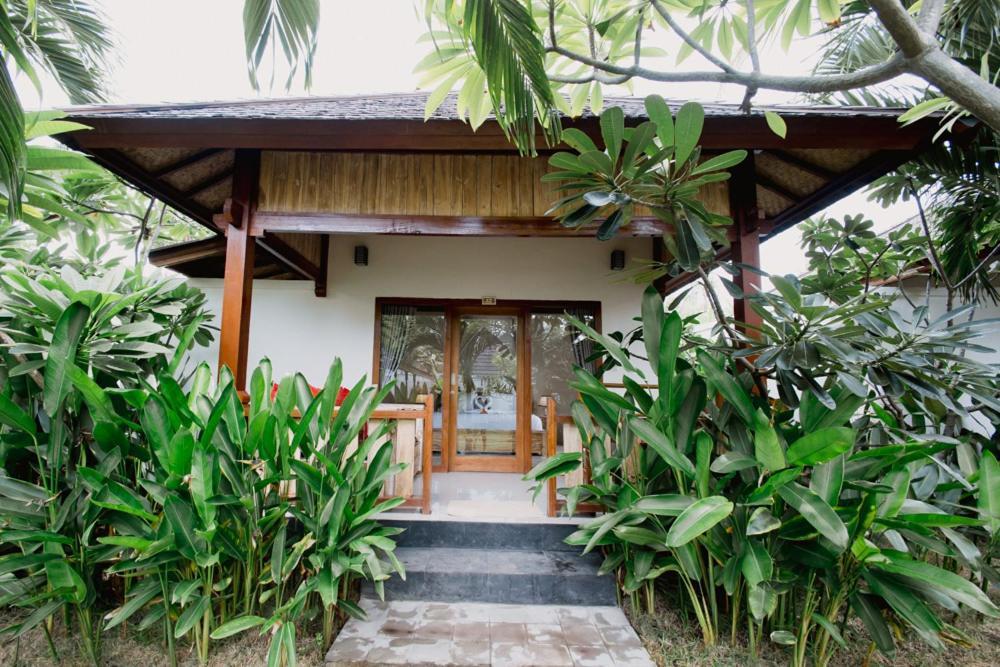 Unzipp Bungalows Gili Air Exterior photo