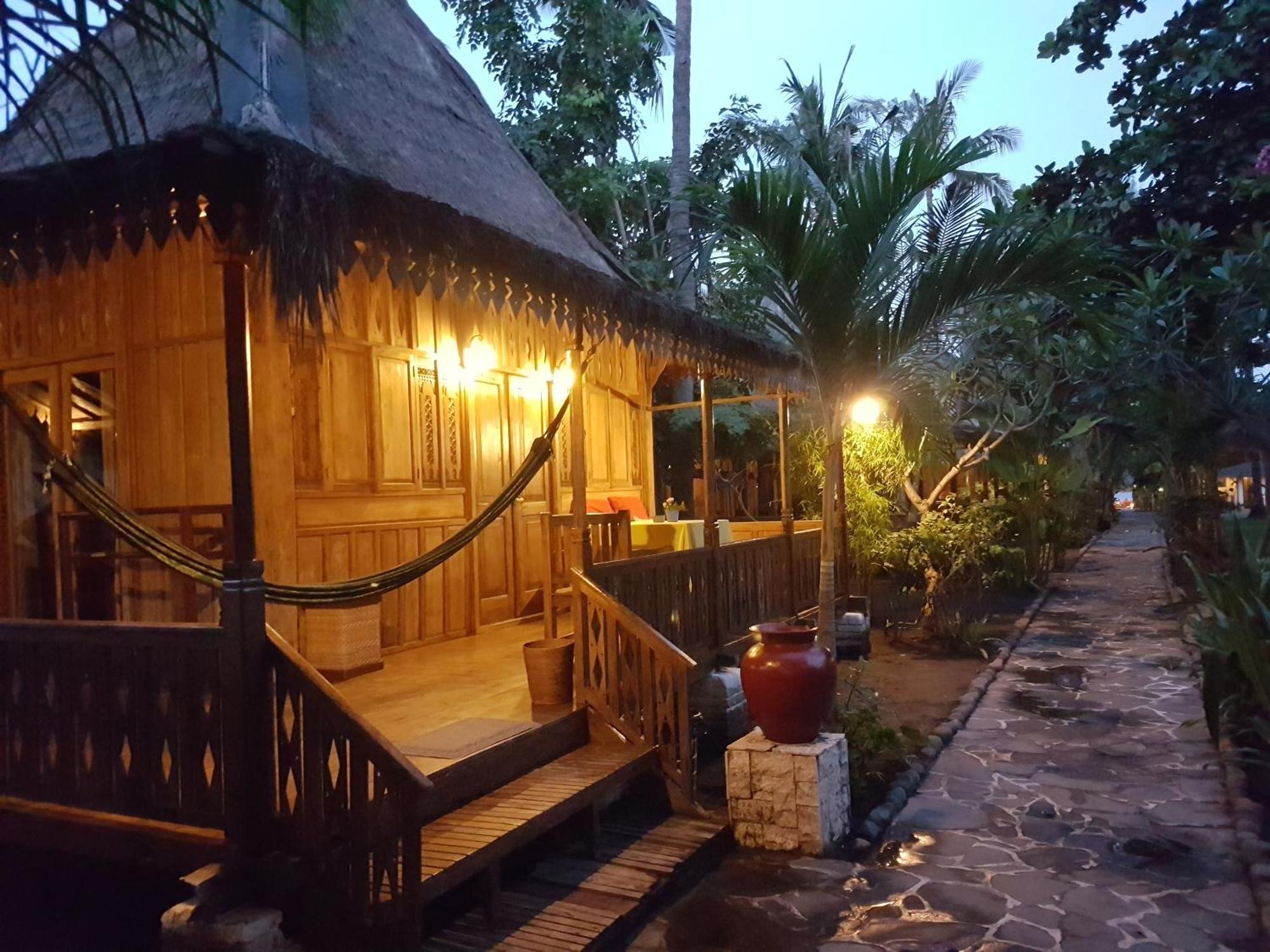 Unzipp Bungalows Gili Air Exterior photo
